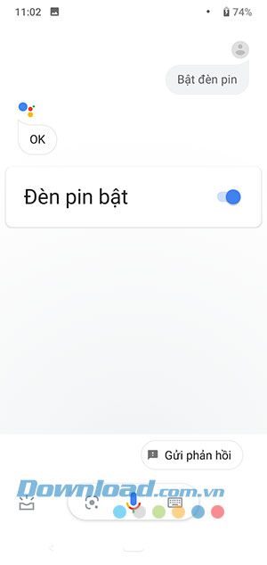 Bật đèn pin