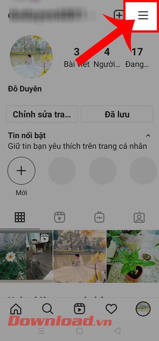 Bấm vào ba dấu gạch ngang