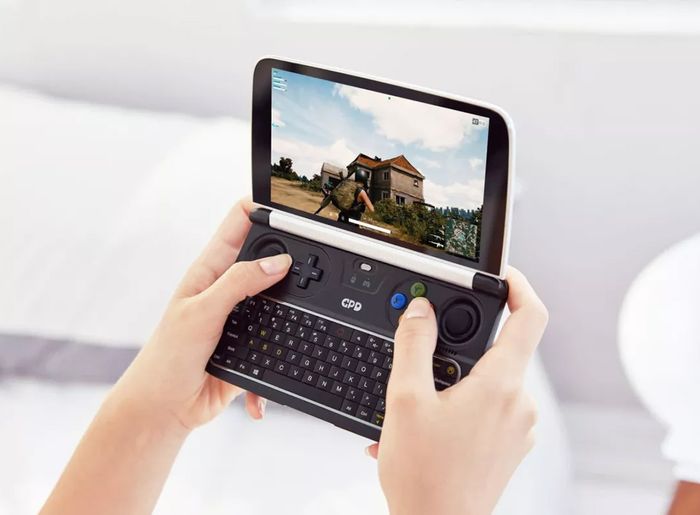 Hai năm sau, vào năm 2018, GPD Win 2 đã được giới thiệu với thiết kế và cấu hình hấp dẫn hơn