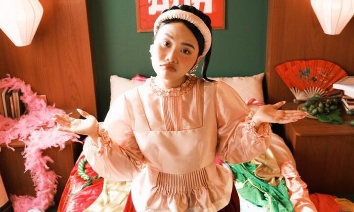 MV nhận được đánh giá cao về cả âm nhạc và trang phục, kèm theo bối cảnh đặc sắc.