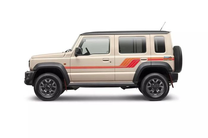 Suzuki Jimny 2024.jpg