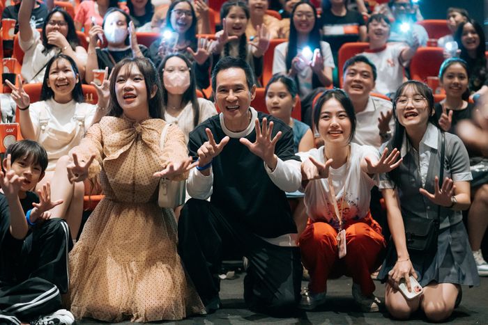 'Lật mặt 7' leo lên top ba phim Việt có doanh thu cao nhất