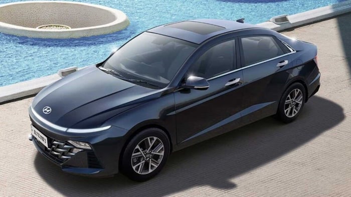 Xe Hyundai Verna 2023.