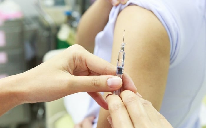 Tiêm vaccine là biện pháp hiệu quả để phòng chống virus HPV