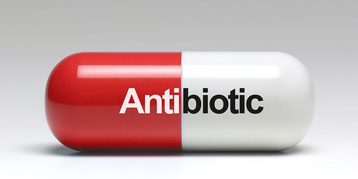 Kháng sinh được biết đến còn với tên gọi tiếng Anh là Antibiotics