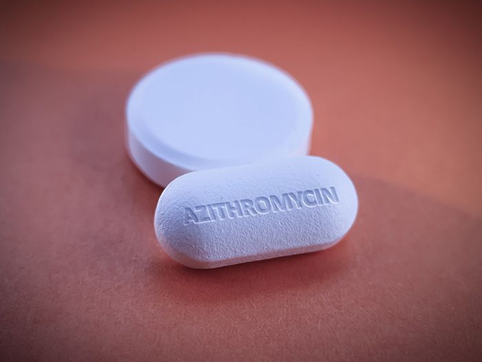 Azithromycin được coi là một trong những loại kháng sinh phổ biến thuộc nhóm Macrolid.