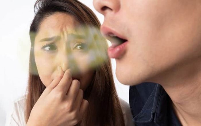 Hội chứng mùi cá được coi là nguyên nhân gây ra mùi hôi trong miệng.