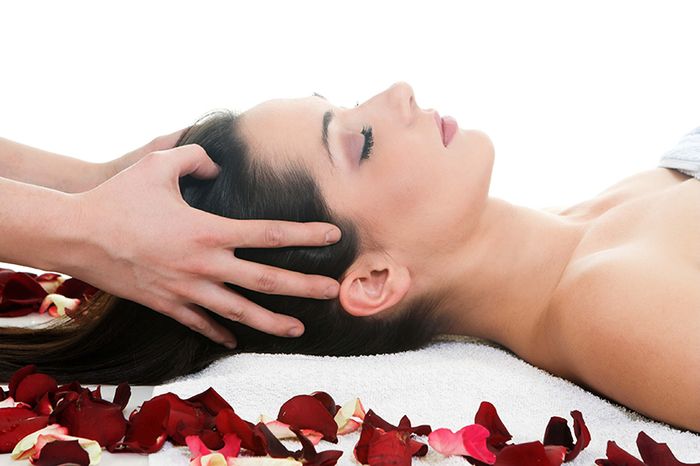 Massage giúp giảm tần suất cơn đau nửa đầu bên phải