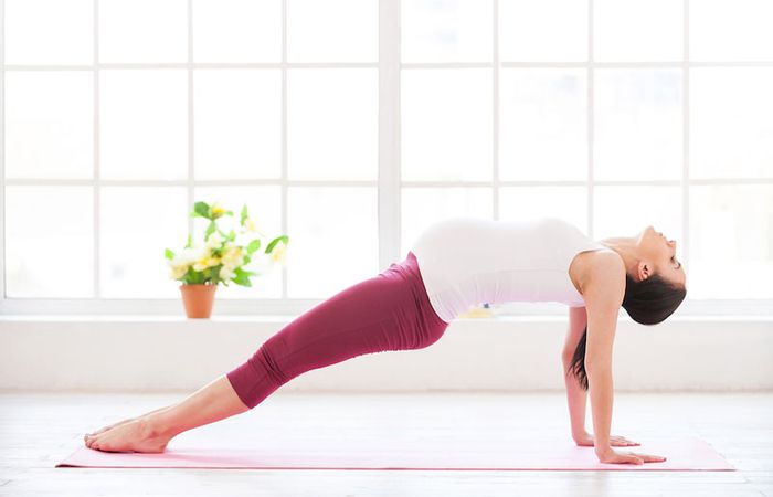 Bà bầu có thể tập yoga để giảm đau