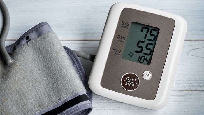 Huyết áp thấp được xác định khi huyết áp tâm thu ≤ 90mmHg