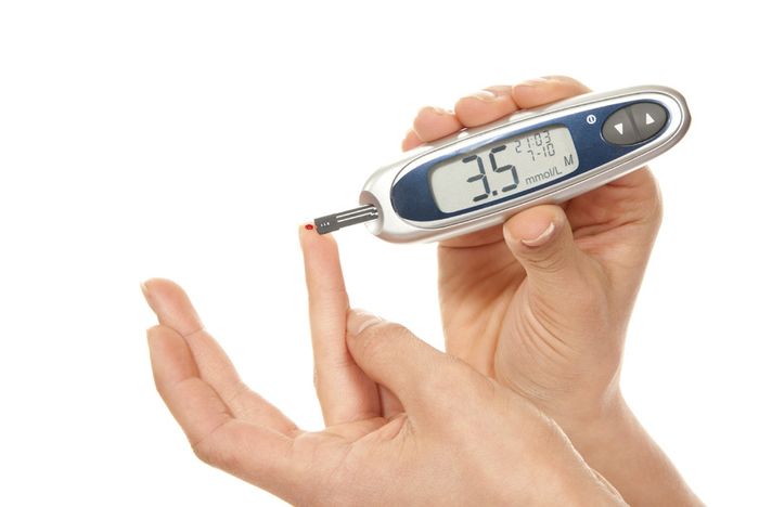 Bệnh nhân tiểu đường thường được hỗ trợ bằng insulin.