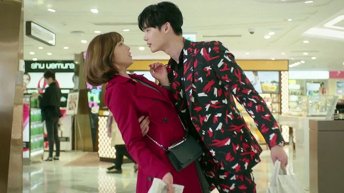 Đây là phim thứ tám mà Lee Jong Suk tham gia