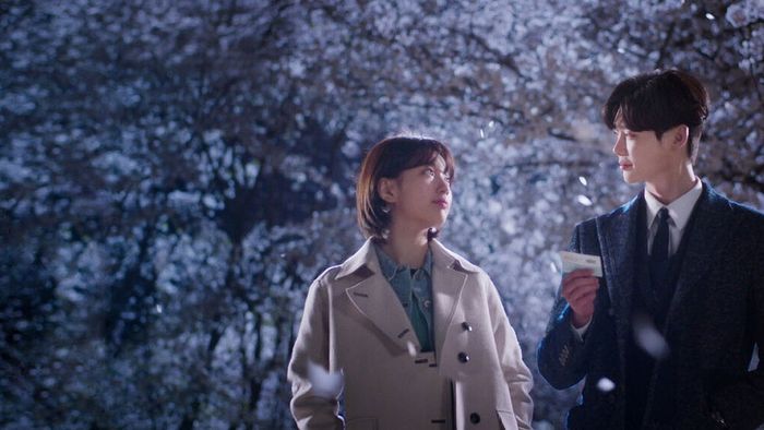 Đây là phim thứ năm mà Lee Jong Suk tham gia