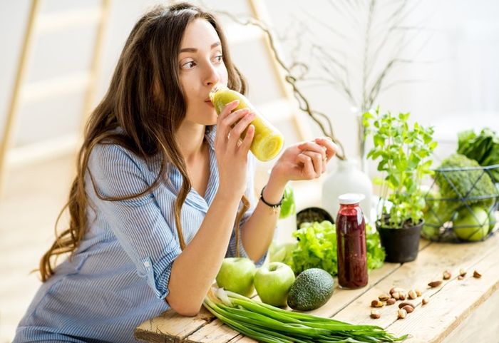 Chế độ ăn uống khoa học giúp giảm nguy cơ són tiểu