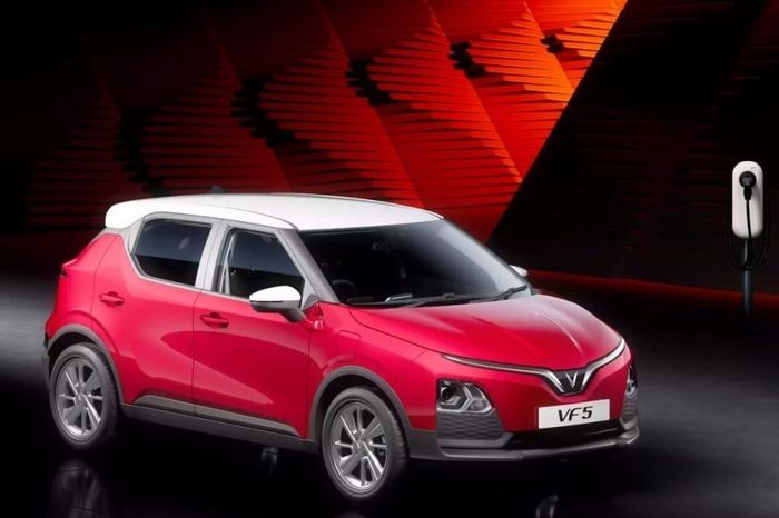 VinFast VF 5 sẽ được bán ra tại Thái Lan vào tháng sau, với giá khoảng 350 triệu đồng khi quy đổi?