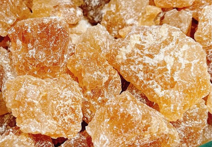 Đường phèn vàng và trắng: Loại nào tốt hơn?