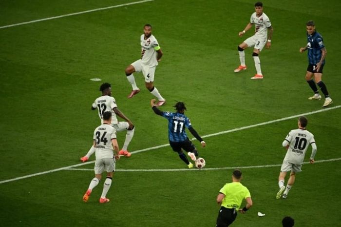 Ademola Lookman: Người khiến Bayer Leverkusen 'đỏ mặt' là ai? 467749