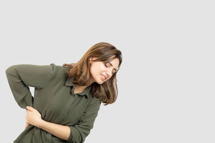 Người bệnh thường cảm thấy đau hạ sườn phải