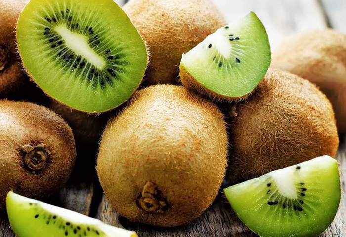 Kiwi là quả giàu vitamin C và E