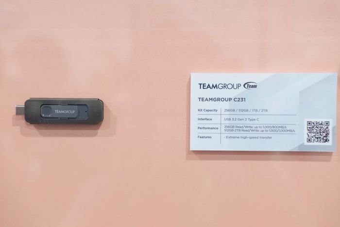 USB Teamgroup C231 được trưng bày tại sự kiện Computex 2023