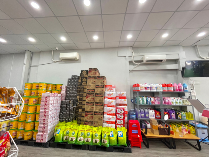 Cam kết cung cấp cho khách hàng những sản phẩm mới, chất lượng với giá thành hợp lý.