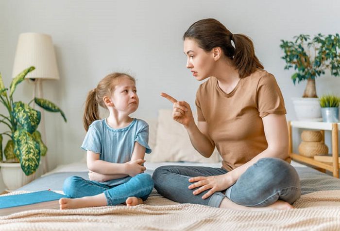 Không nên la mắng bé khi bé bị biếng ăn sinh lý