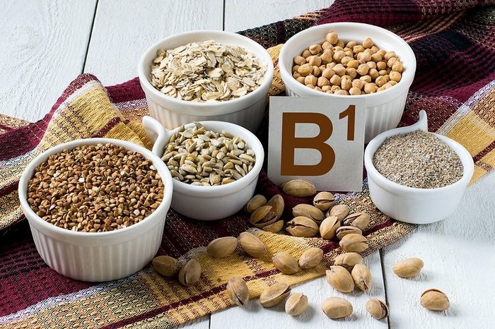 Các loại hạt giàu vitamin B1