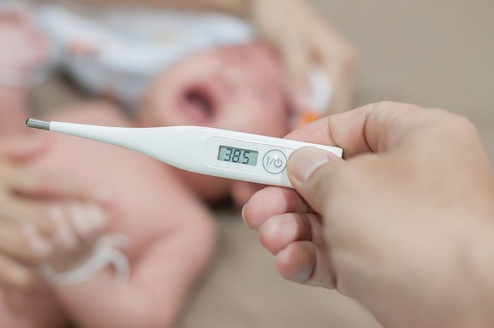 Việc hạ sốt hiệu quả cho trẻ nhỏ là vấn đề mà nhiều bậc phụ huynh quan tâm hàng đầu