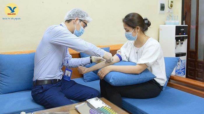 Tiện lợi và chính xác - Lấy mẫu xét nghiệm tại nhà trong mùa đông