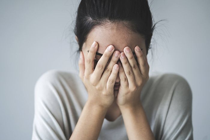 Nhiễm trùng: Lượng vi khuẩn tại hậu môn có thể tạo ra vết loét, tiết ra mủ gây nhiễm trùng. Điều này có thể làm suy giảm hệ miễn dịch và gây ra thiếu máu. Nguy hiểm hơn, có thể dẫn đến nhiễm trùng máu.