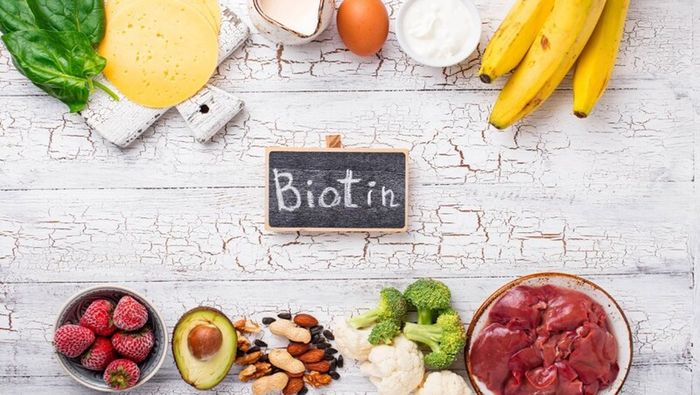 Biotin hỗ trợ mái tóc trở nên mạnh mẽ, mềm mại và đầy sức sống hơn