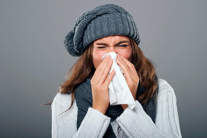 Cảm lạnh là một loại bệnh nhiễm trùng đường hô hấp trên, gây ra bởi virus