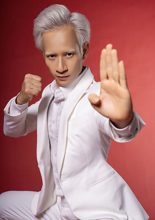 Nghệ sĩ võ thuật Ben Eagle