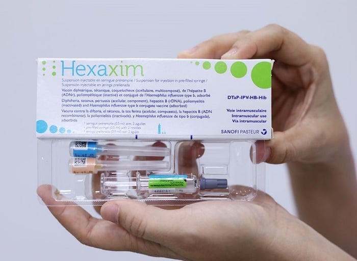 Vắc xin 6 trong 1 Hexaxim của Pháp