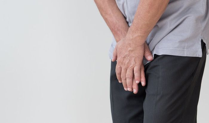 Rối loạn tiểu tiện có thể là dấu hiệu của các bệnh nam khoa
