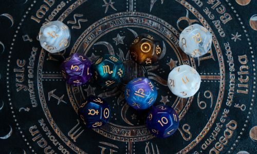 Những dấu hiệu cảnh báo từ các cung hoàng đạo