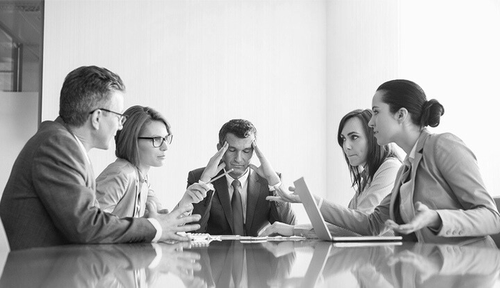 Xử Lý Tình Trạng Đùn Đẩy Công Việc, Các Dấu Hiệu và Biện Pháp Giải Quyết