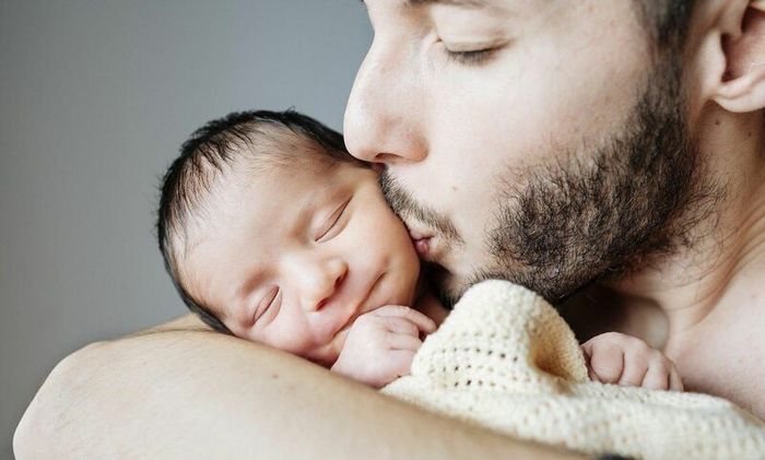 Sau khi điều trị, em bé đã được sinh ra cho cặp vợ chồng trước đó gặp vấn đề vô sinh nam giới.