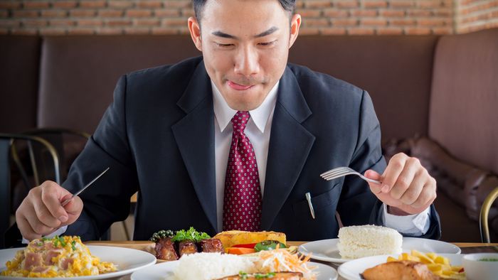 Vô sinh thứ phát ở nam giới có thể xuất phát từ chế độ sinh hoạt và dinh dưỡng.