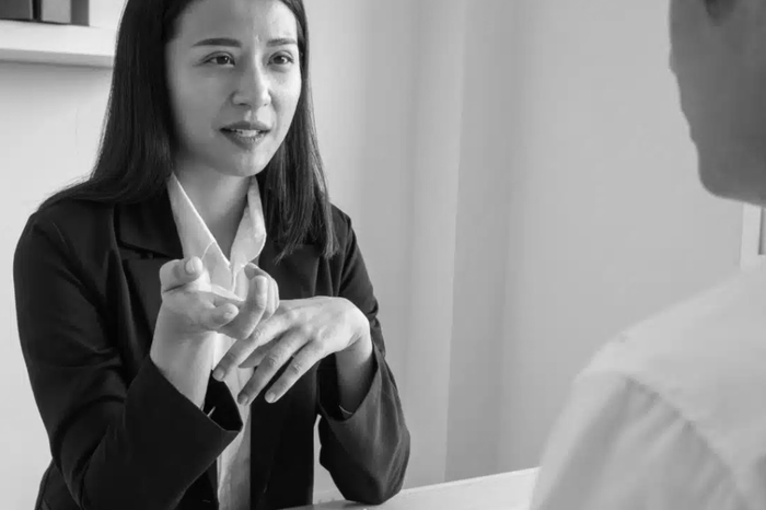 Quan Sát Biểu Hiện của Ứng Viên