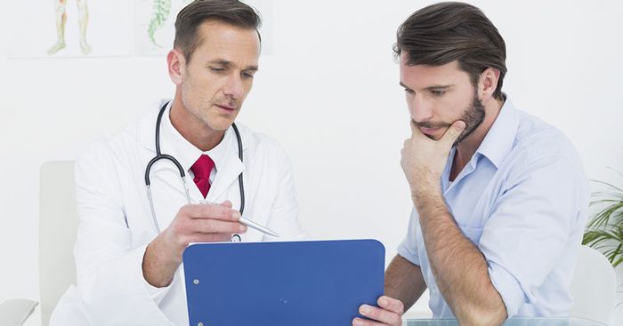 Bác sĩ sẽ tư vấn cho bệnh nhân trong quá trình kiểm tra vô sinh.