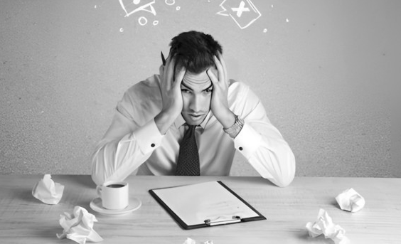 Khi Phỏng Vấn Xong Nhưng Không Có Phản Hồi Từ Công Ty, Nên Hỏi Hay Chê?