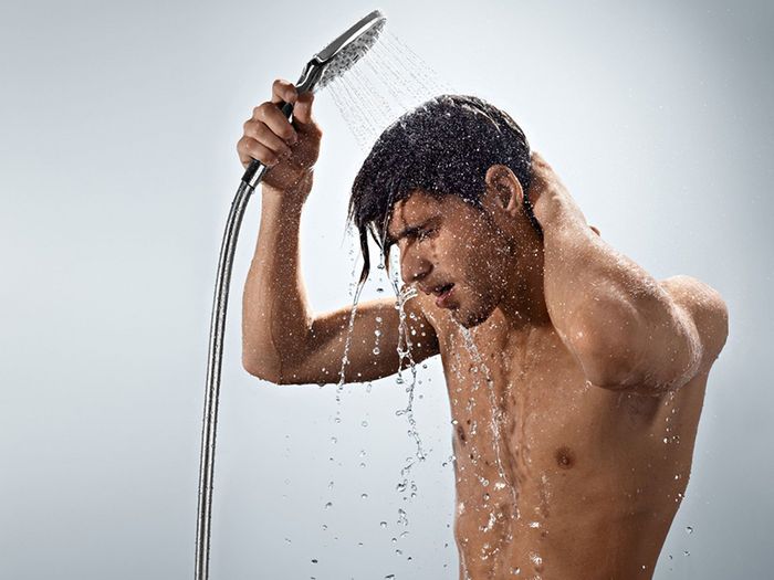 Tắm nước quá nóng có thể gây vô sinh ở nam giới