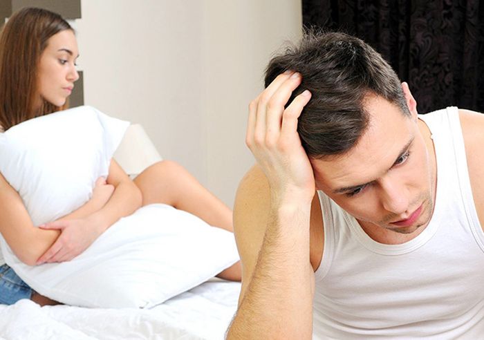 Hiện nay, có nhiều nguyên nhân khiến cho chồng trở thành vô sinh