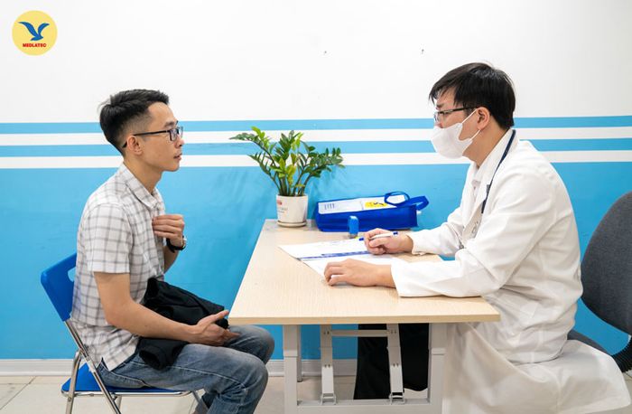 Tìm Kiếm Sự Tư Vấn Về Biện Pháp Điều Trị Đau, Rát Họng Từ Bác Sĩ Chuyên Khoa