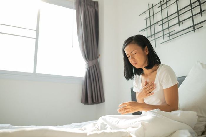 Khó thở ngay cả khi nghỉ ngơi có thể là dấu hiệu của bệnh hỏng màng phổi