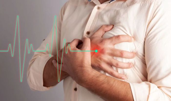 Thở yếu, ngắn có thể là biểu hiện của bệnh lý tim mạch