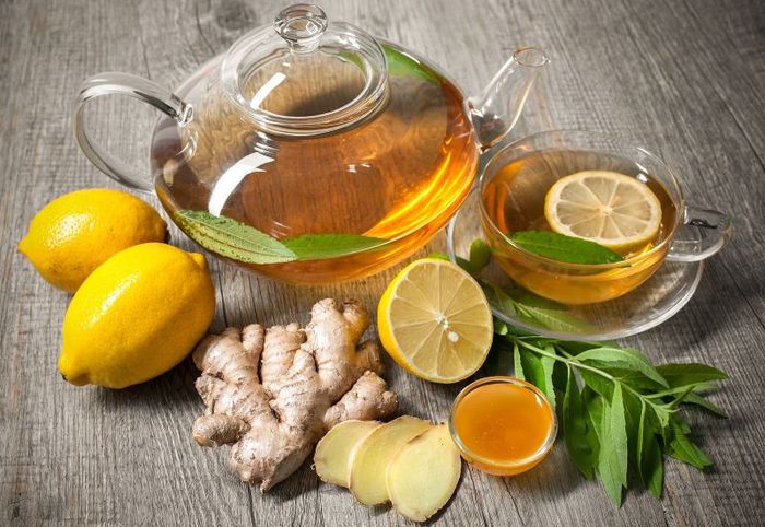 Pha Trà Gừng Với Mật Ong Để Giảm Triệu Chứng Đau, Rát Họng