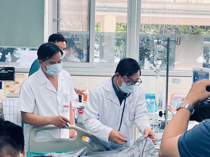 2 bước cần thực hiện để tránh ngạt khí và hít phải khí độc trong trường hợp đám cháy xảy ra an toàn - Hình 1.