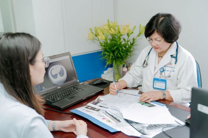 Thăm bác sĩ định kỳ giúp bảo vệ phổi tốt hơn